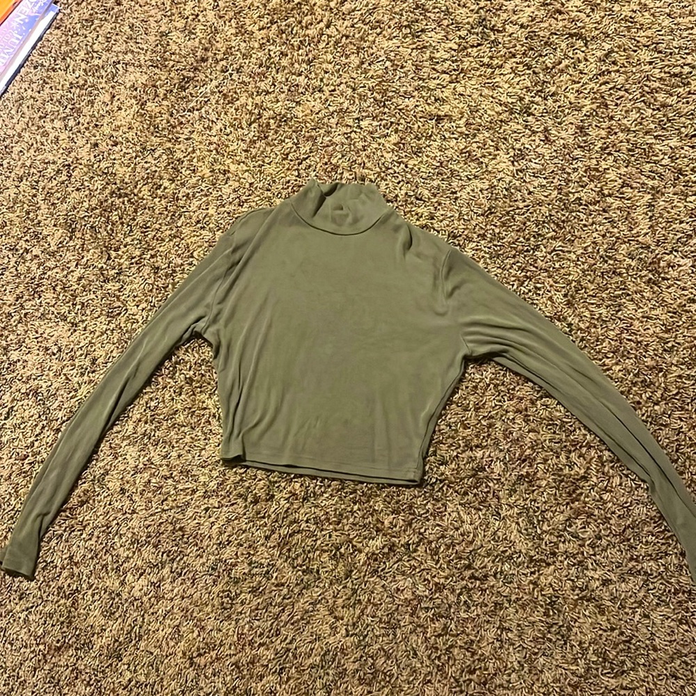 Turtle Neck/Crop Top Green, Size Small